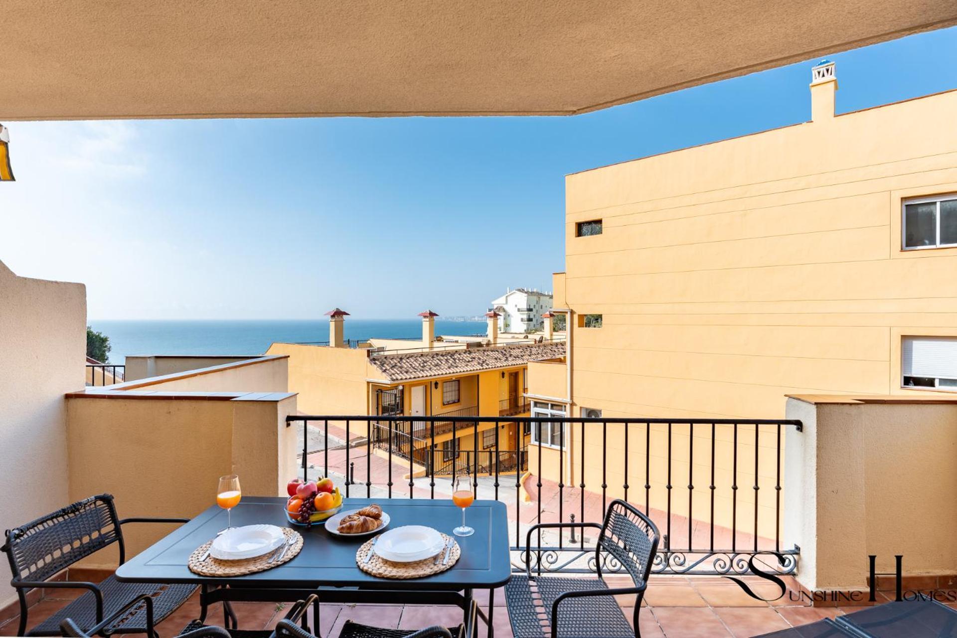 Beachside Retreat With Private Terrace Benalmádena Exterior photo